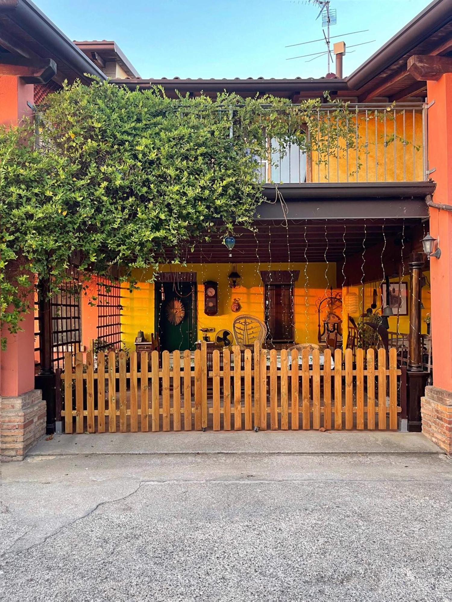 B&B La Cascina Di Alice Кастельони деле Стивиере Екстериор снимка
