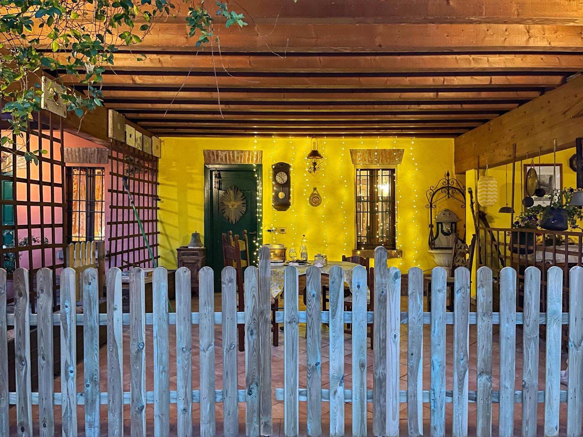 B&B La Cascina Di Alice Кастельони деле Стивиере Екстериор снимка
